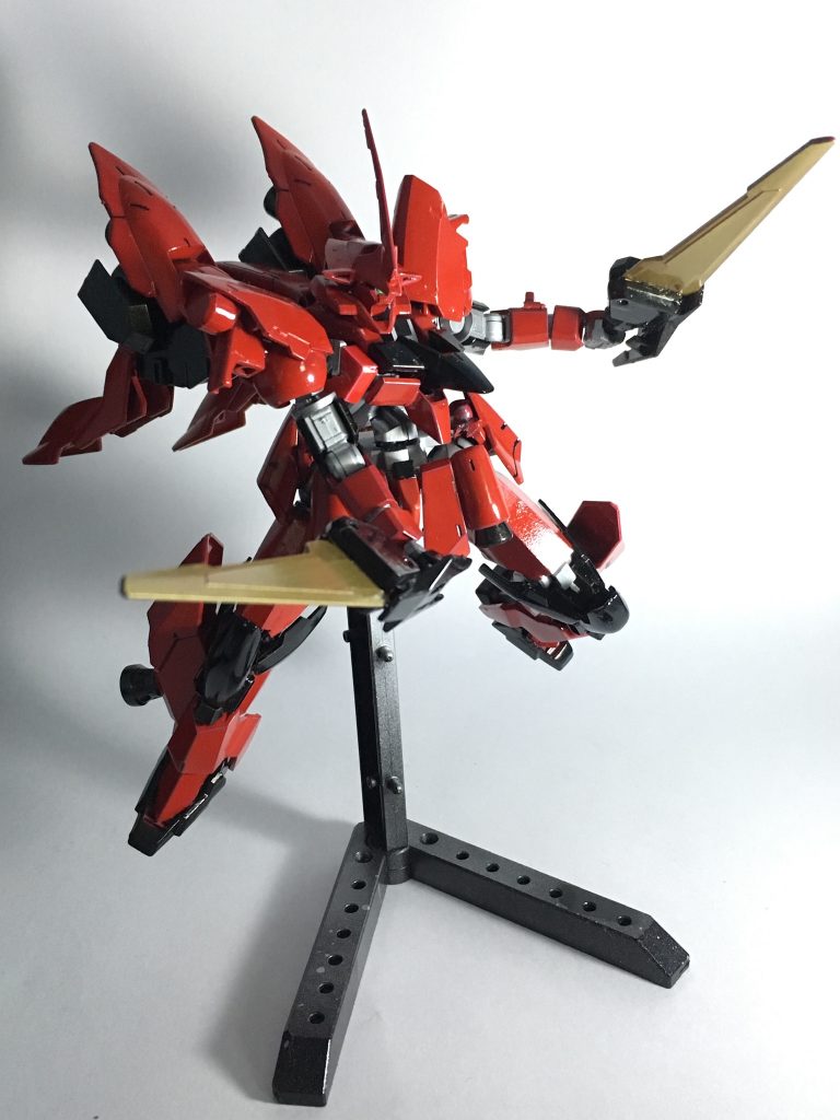 主兵装となる「ヴァルキュリアソードⅡ」。片刃となったものも剛性が高められており折れない。