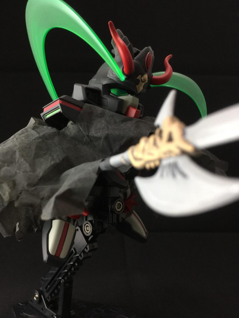 武器や盾、その他パーツは全てSDガンダムシリーズから流用。