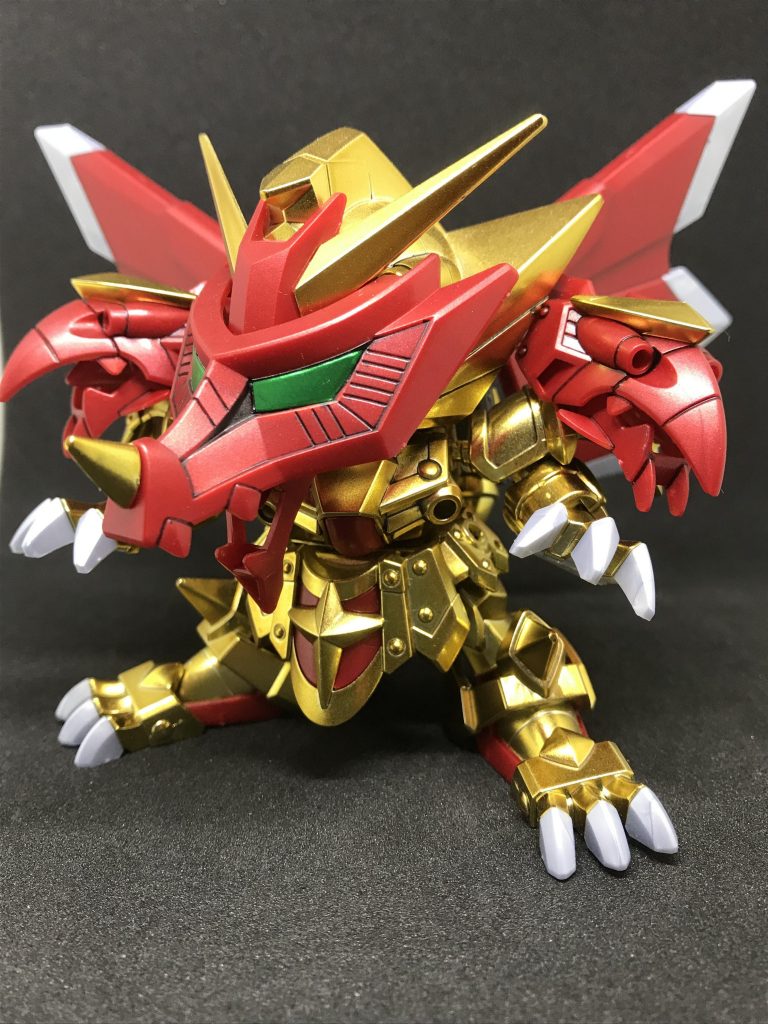 ドラゴンモード!
目はシールです。ホイルシールの光具合って優秀ですよね。