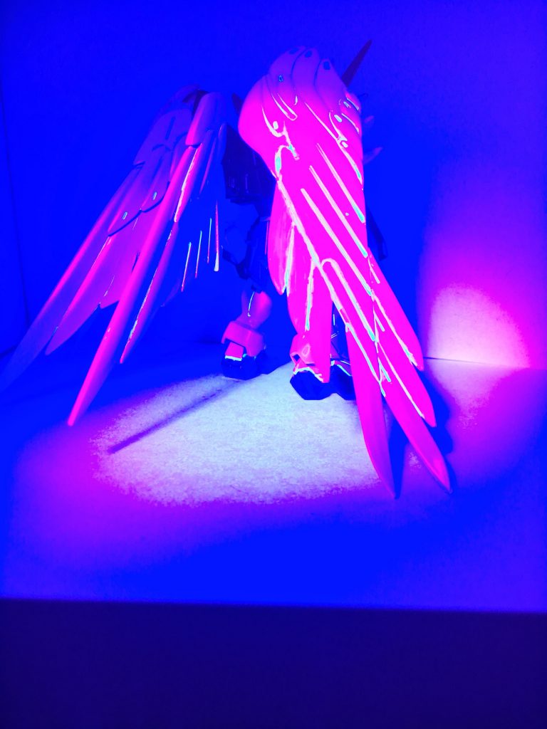 ガイアの蛍光エナメルで墨入れしてみました！