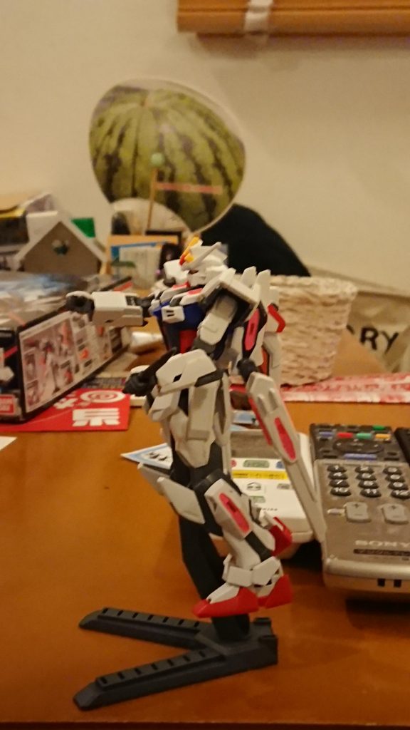 二つ目のサブ兵装アーマーシュナイダーは、対ビームコーティングを施しているのでビーム切って防ぐことが出来る。