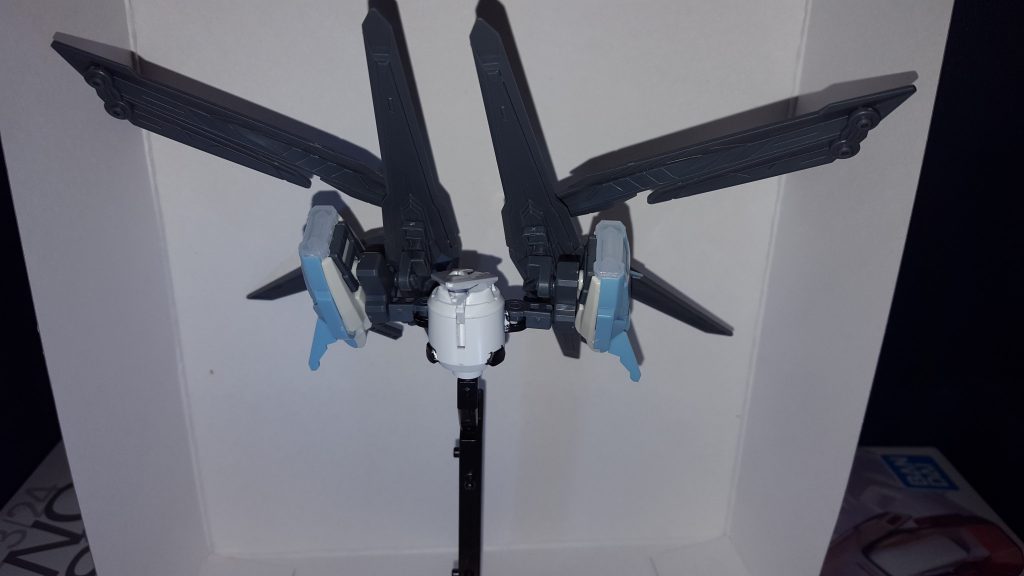 支援機のトランザムバインダー・カスタム。
打撃武器のGNクローコンテナを搭載。