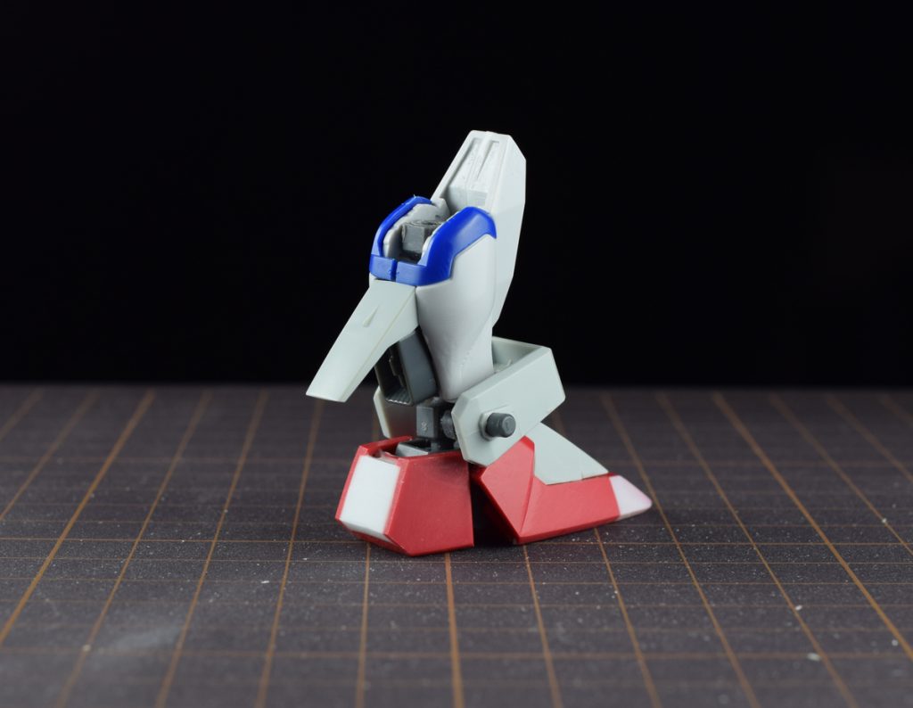 脹脛はMGパーツを移植
アンクルアーマーは足首関節にボールジョイント接続