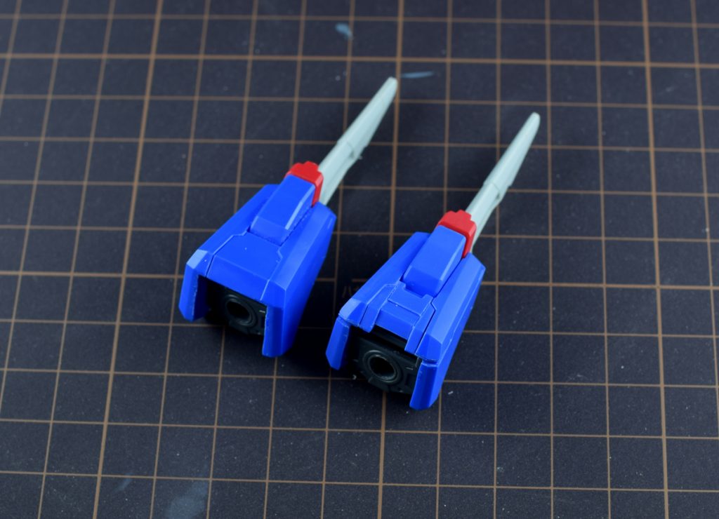 肩など派手すぎない程度にディテールを追加