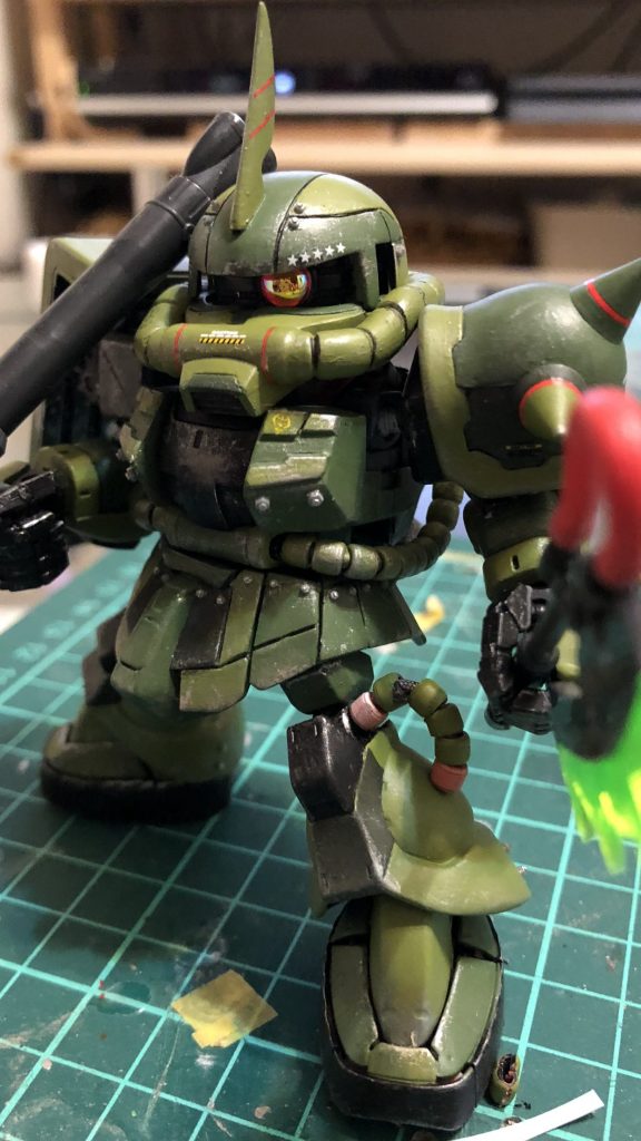 塗装は筆塗り、シタデル初めて使ってみました。