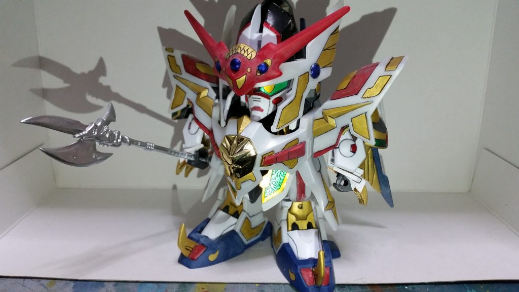 雷龍剣の最終奥義を極めた時、ドラグーンは聖鎧(マルスギア)を纏い、聖龍機マルスドラグーンとなった!