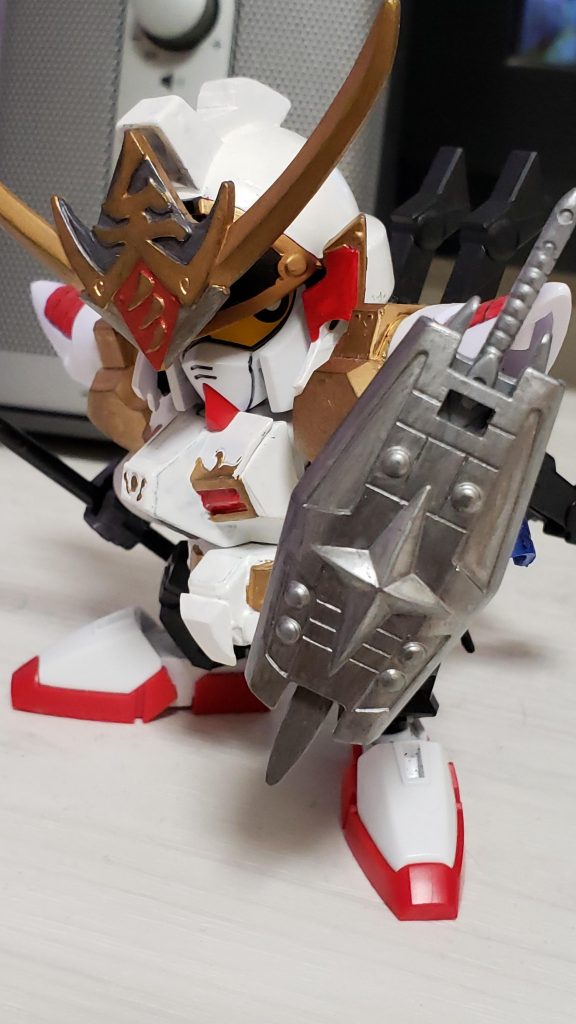 銀の盾は旧真駆参のもの。