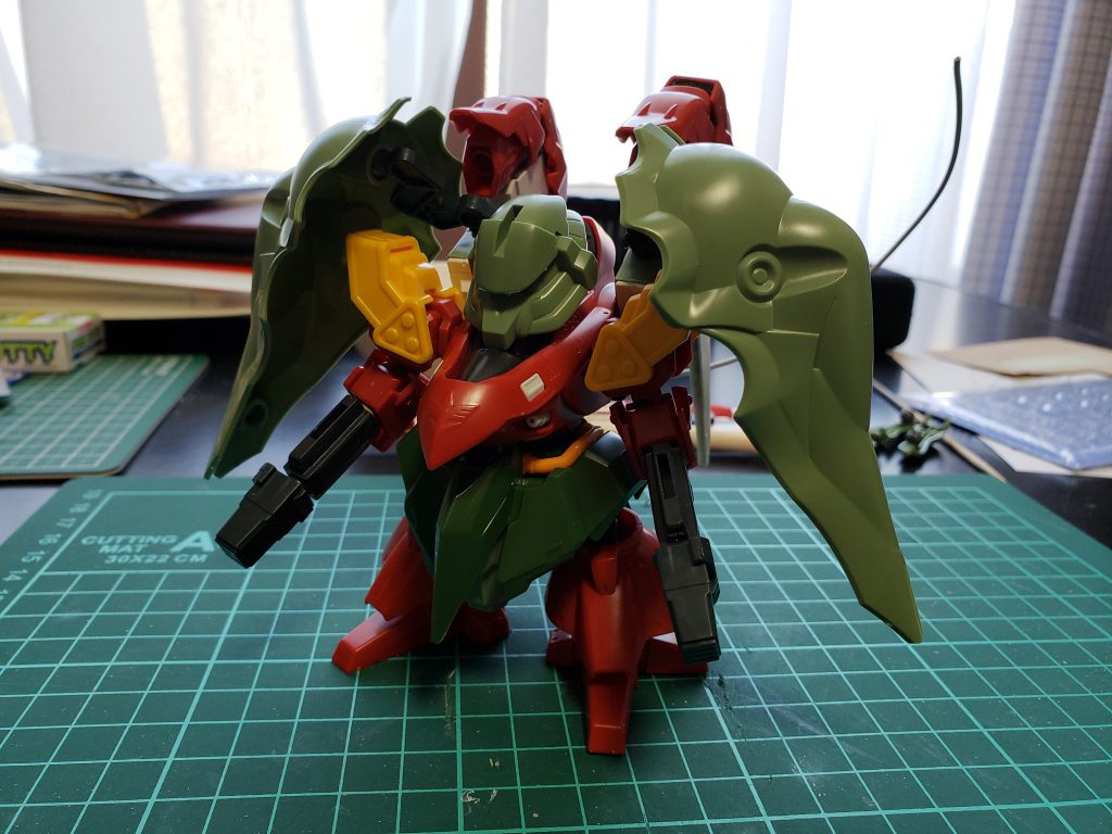 塗装前の状態。こんな感じでまとまりました。ベースはクロスシルエットのナイチンゲールを使い、クシャトリヤの羽やSDレッドウォーリアの上肢を使ってます。