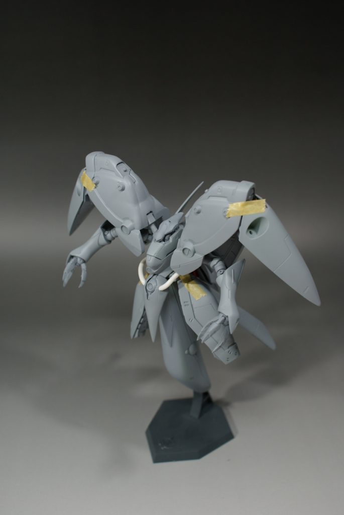 肩アーマー可動化、肩軸追加、肩の接続をボールジョイント化