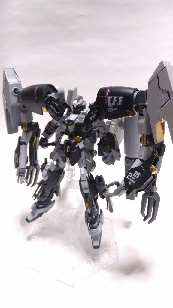 リデル　バイアランユニット型
フロントΣp[【◎】]ω・´)

バイアランカスタムの腕をベースにビーム砲の部分にはハンドユニットに変更されている