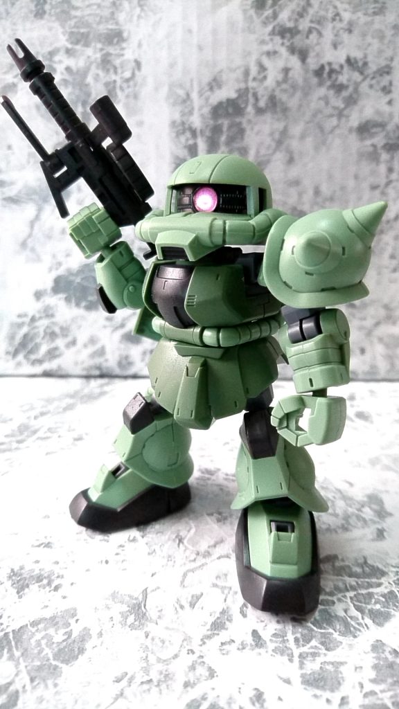 まずは通常のザクⅡ

これといって改造はしてません
素組みのザクです