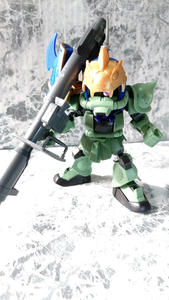 アーマーを着せるという
仮面ライダージオウのコンセプトをザクⅡでやったら

以外と良くて、製作を進めていきました