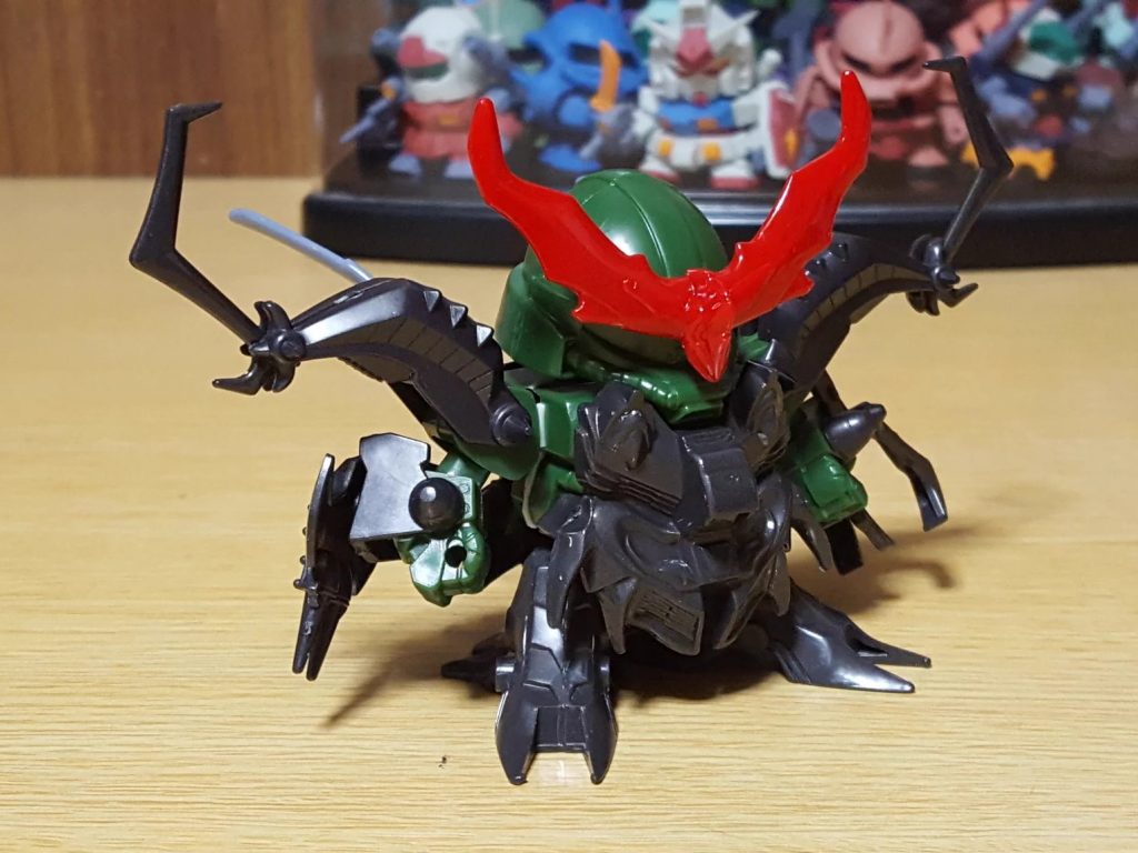 製作途中。ここから各部肉抜き埋め、エッジ処理とスカートの大型化を行ってます。