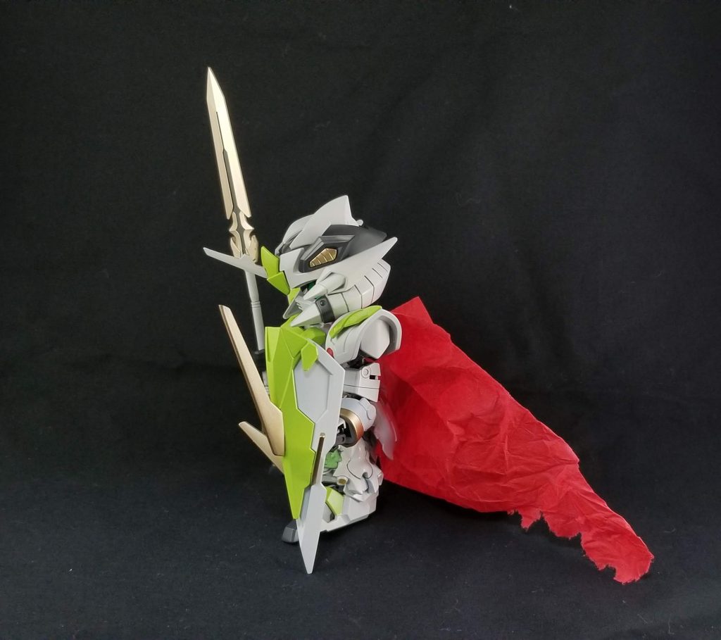 横。盾はフェニーチェのパーツです。