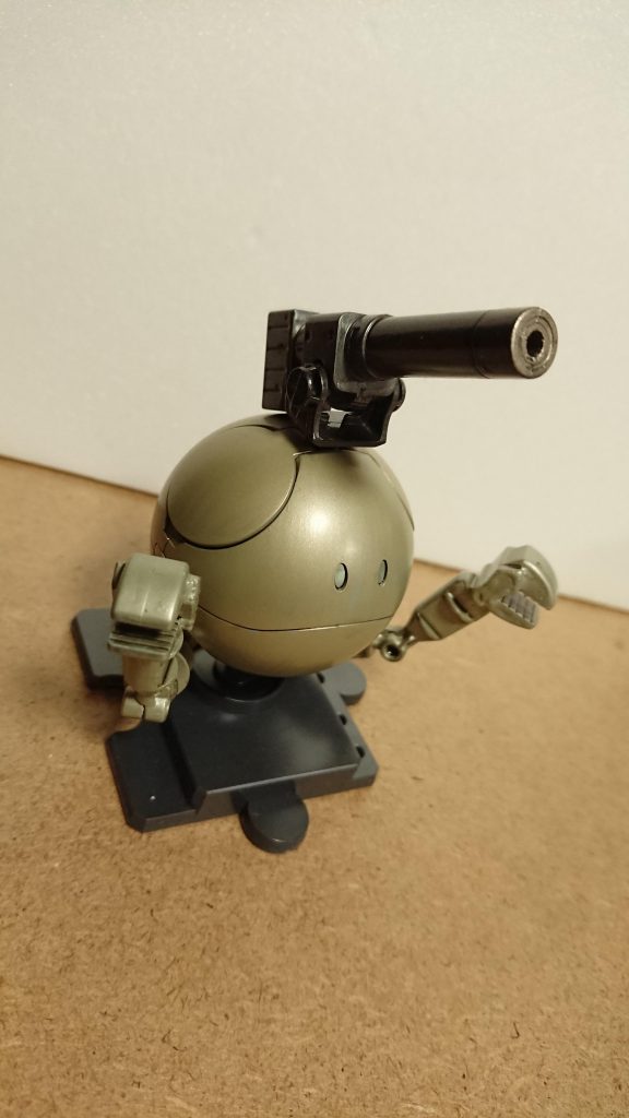 全体のカラーは金メッキ風にしてみました。