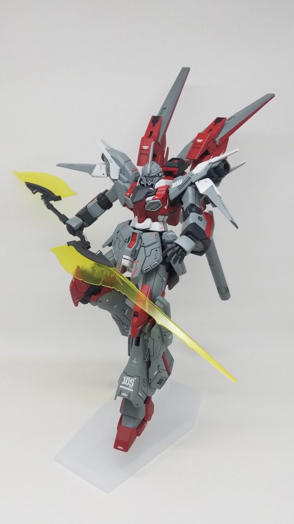 ビームアックス
余ってたので持たせてみました。やっぱり似合います。