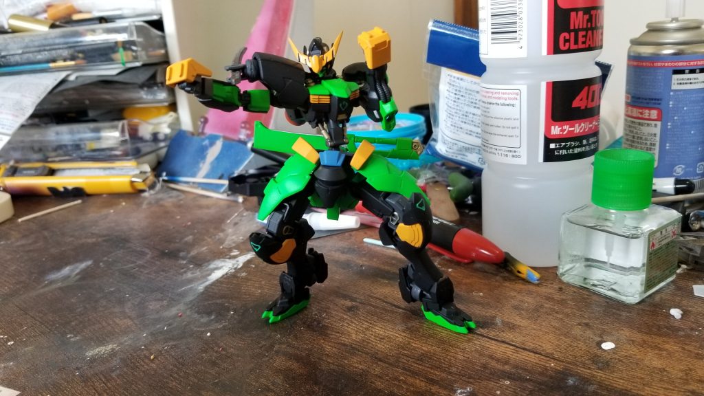 3つ目はナックルガード。
普段はサイドスカート下部に格納しています。