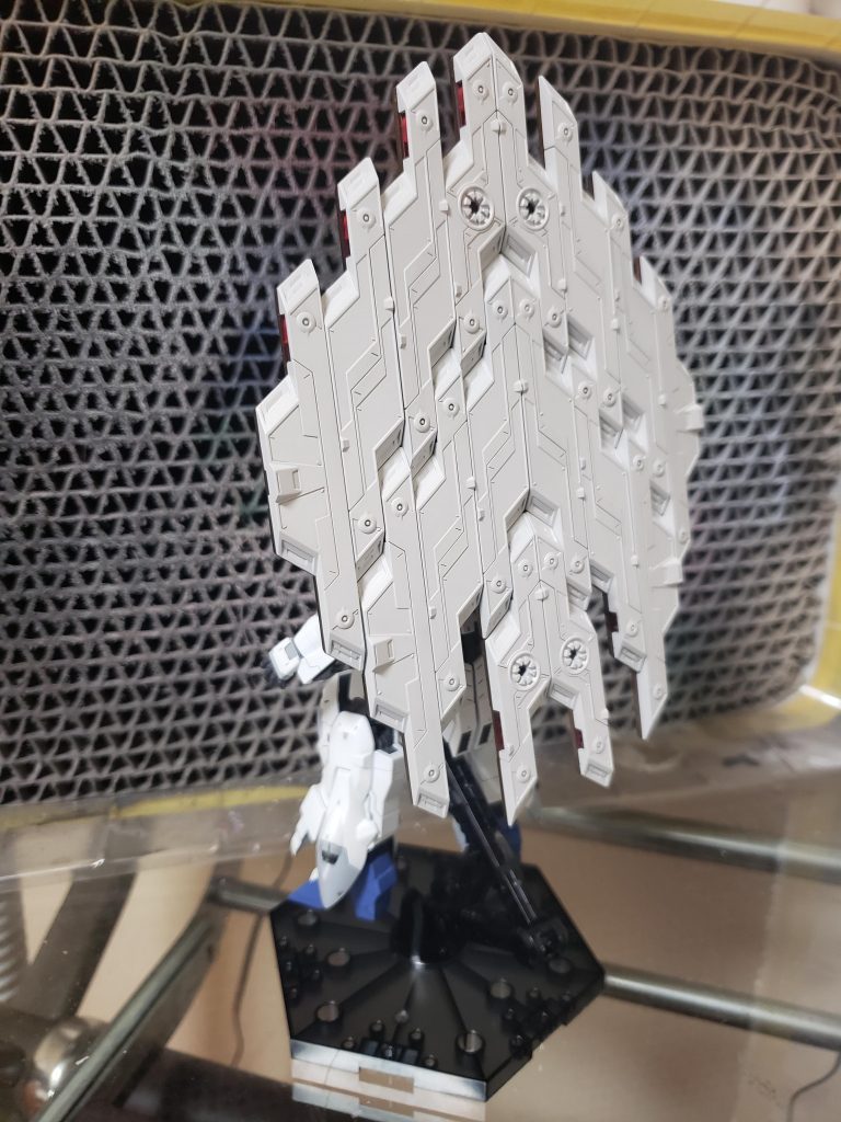 サイコプレートの白部分はも少し塗り分けしてもよかったかなぁと。