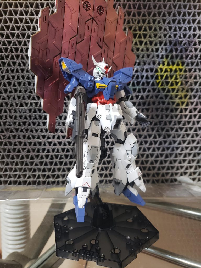 サイコプレート重い… 自立はまず無理です。
スタンドに乗せても後方に反ります。