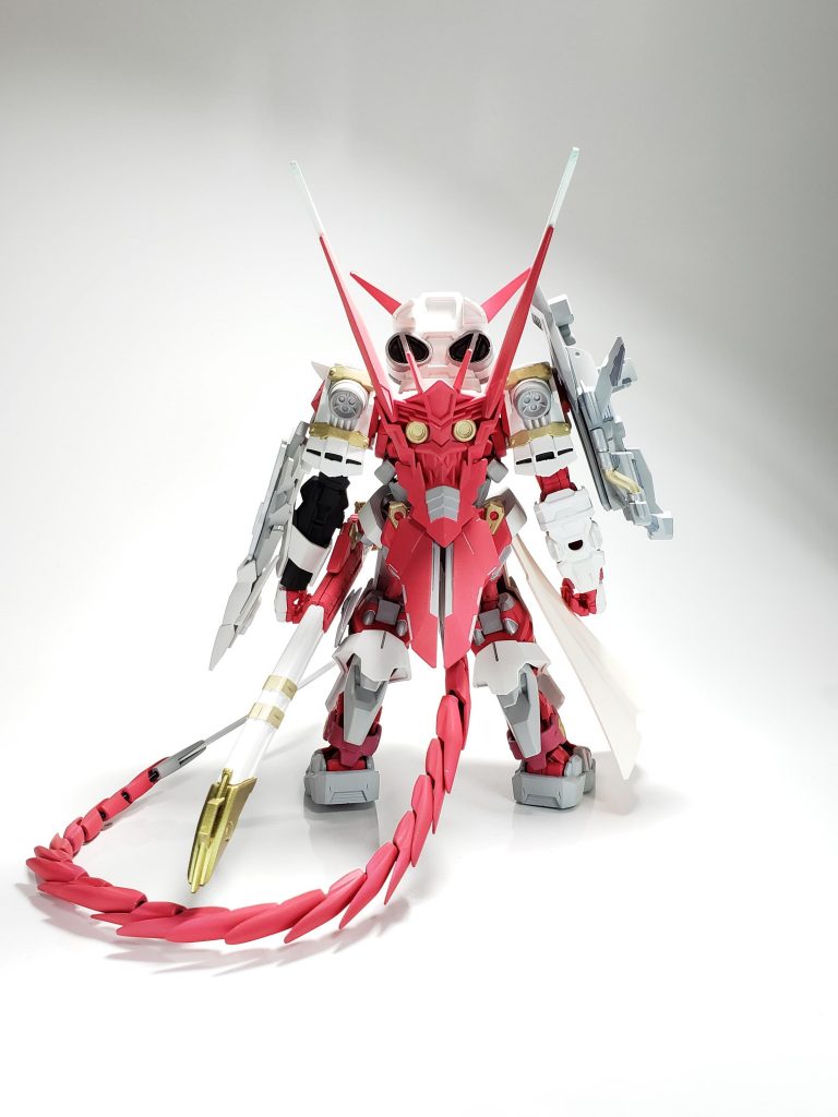 後ろ姿が戦国アストレイに見えるように意識しています。