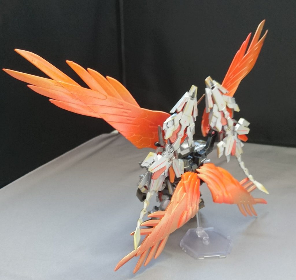SD及びHGウィングの羽とアームド・アーマーを取り付けることができます( ・∇・)
