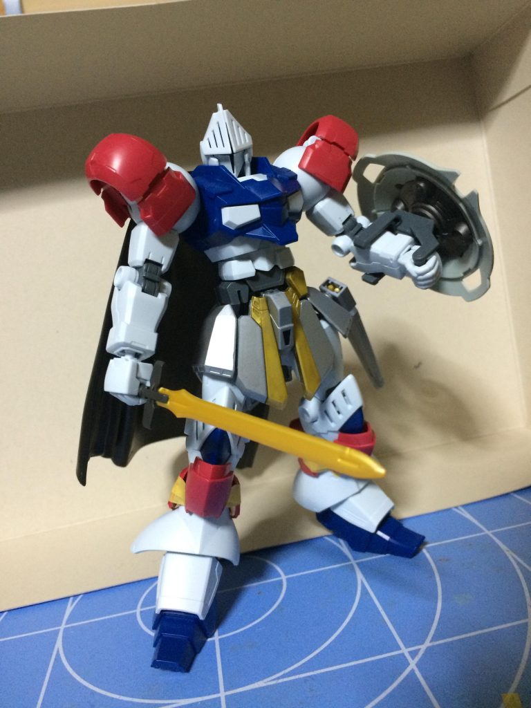 製作途中
当初の肩パーツはこんな感じでしたが最後の最後で気に入らず変更