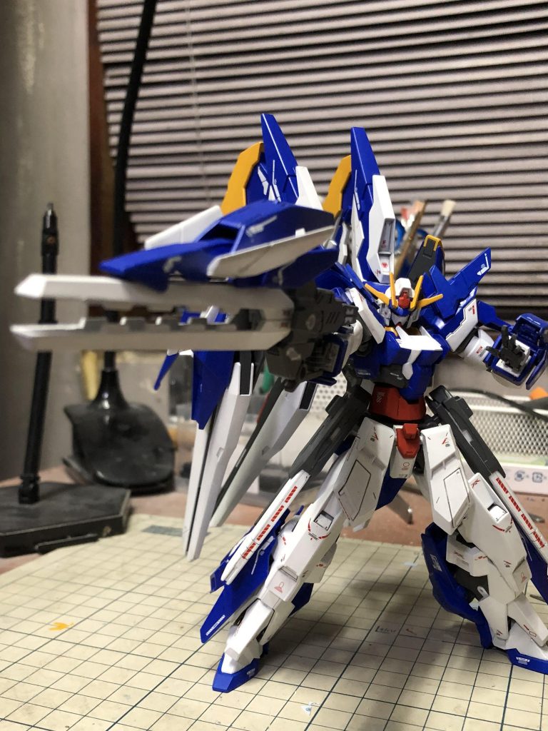 ライフルはアメイジングレヴだったかのをベースにAGE -2マグナムのパーツを付けています。