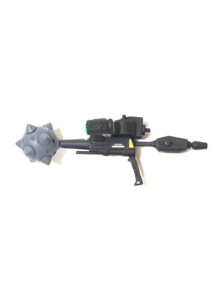 ⚪︎ハンマーガン
ガッシャの使っていた武器ですね。ハンブラビだけじゃ面白くないかと思って製作しました。ベースはフェダーインライフルとジャンクパーツ。鉄球はフォーエバーガンダムの物を使っています。
ティターンズがジオンのペズン計画から接収した資料を参考に試作した武器、という設定です。