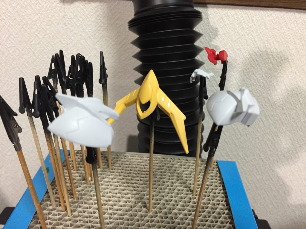 ヤスリでごしごし