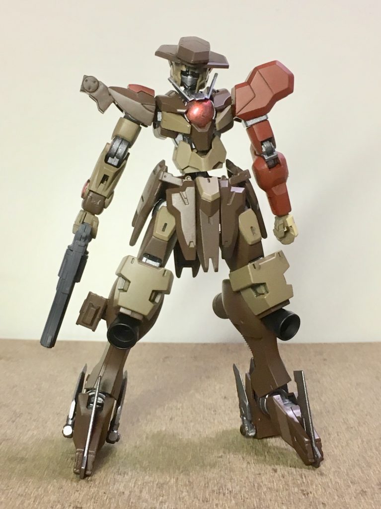 軽装モード
マントとイーグルクローをパージした形態
ダメージで機能不全を起こした装甲と取り回しに難のあるクローをパージする事により重量を減らし軽快な戦闘を可能にする