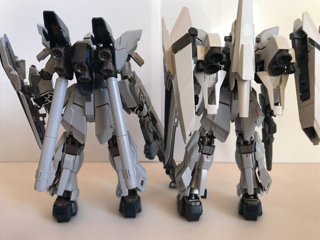 ...そうなんですよ、本体は頭をリゼルに取っ替えて肩の装甲を浮かせてエングレービングを消したくらいであとはフレーム塗装とサイコフレームっぽい塗装しかしてないんすよ...
それでもちょい足しとかだけで化けますねぇ…
ちなみに僕はこの子めちゃくちゃ気に入ってます!