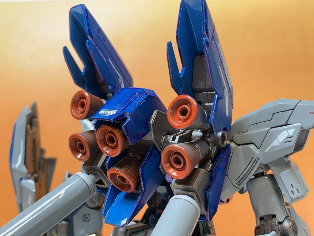 ここ赤色がイカしてる