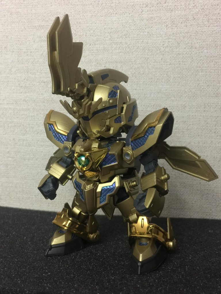 マスクモードにもなりますが、ツノの構造上大きな隙間ができるのであまり見栄えは良くないです