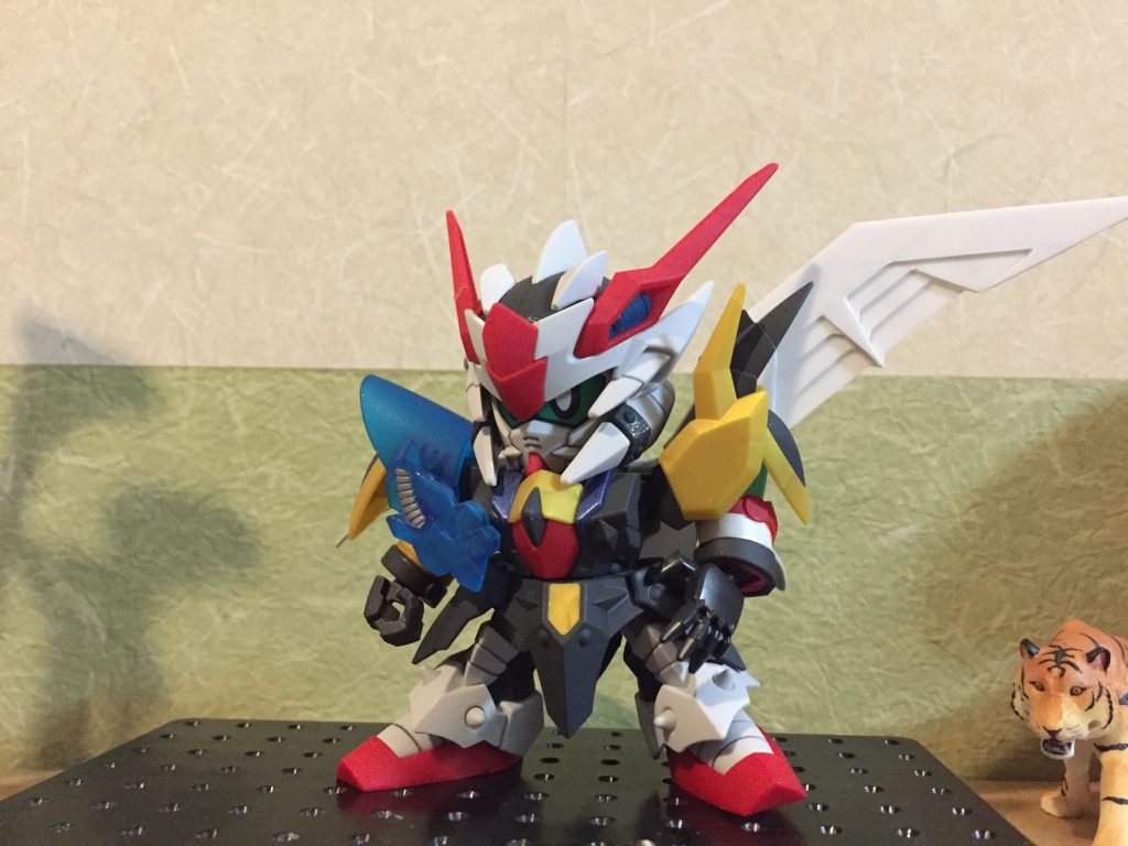 作製済みのゼロガンダムで、翼の最終調整。パテ盛りとかはまだ行っていません。