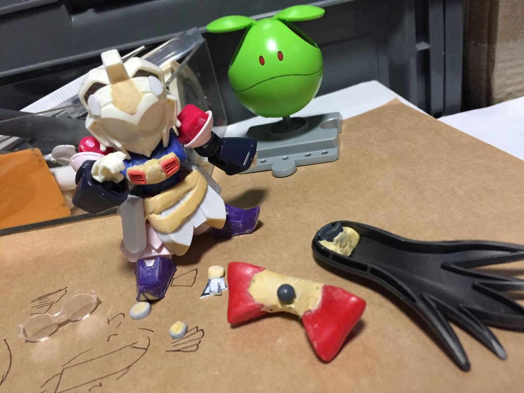 リボンと髪加工中。HGBFのチナッガイのリボンがベース。
髪は定番の周瑜。