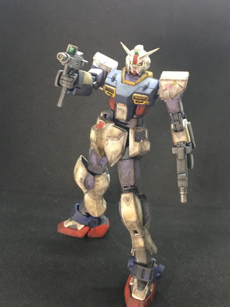 銃はウェザリングマスターガンメタを全体にポンポン
銃口のみシルバーでポンポンしました
