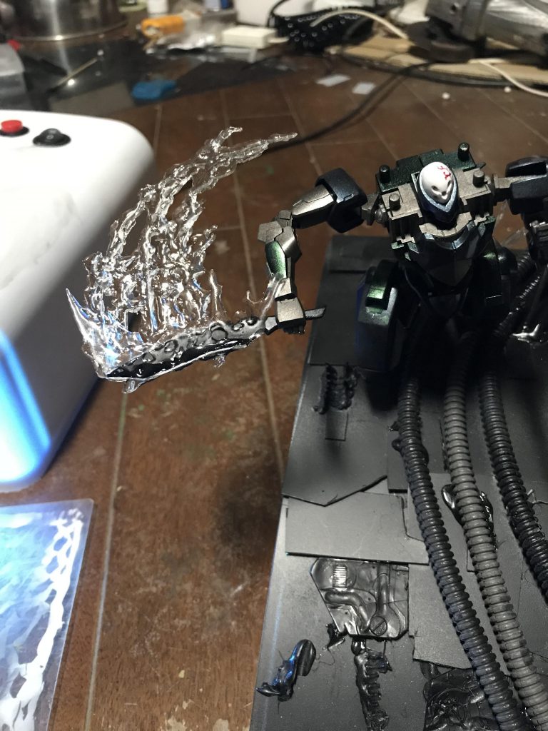 少しでも剣を振っているように見せたくて。