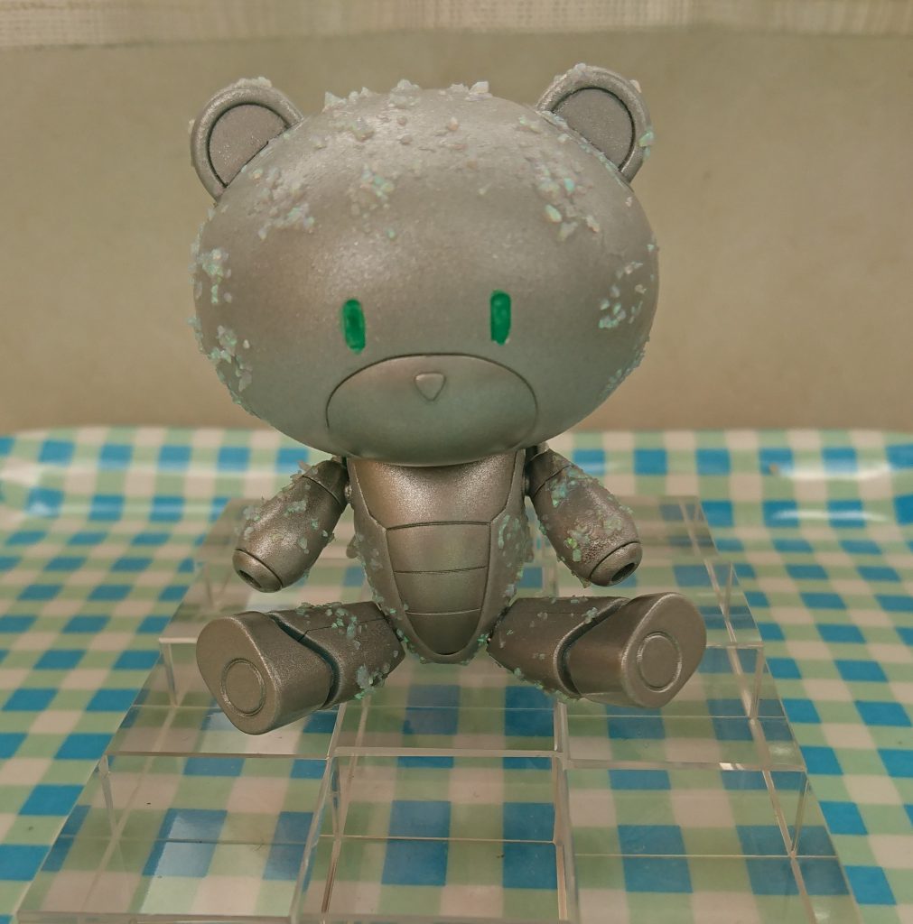 ディスプレイする前の状態
明るいところだと目立ちません。