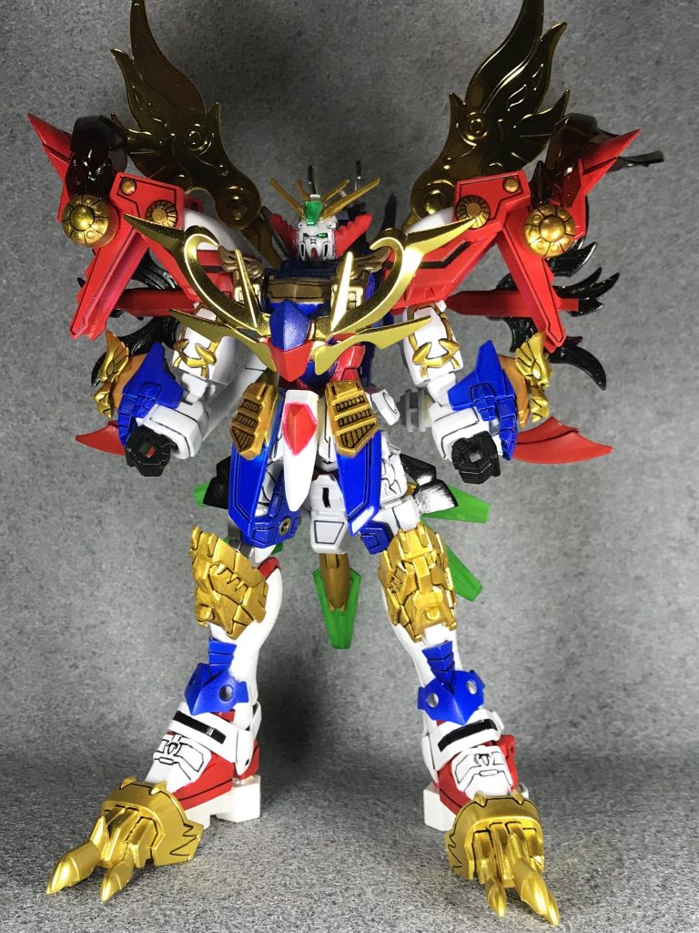 龍神大将軍 豪翔 龍神解放形態
龍神の力を最大限に引き出した姿。
SDガンダムで大好きだったリアル形態への変形を実現!ラストワールドでの巨神体への変形で、俺もこういうの作りたいと思い製作しました。個人的にはうまくまとまったかなと思います。
