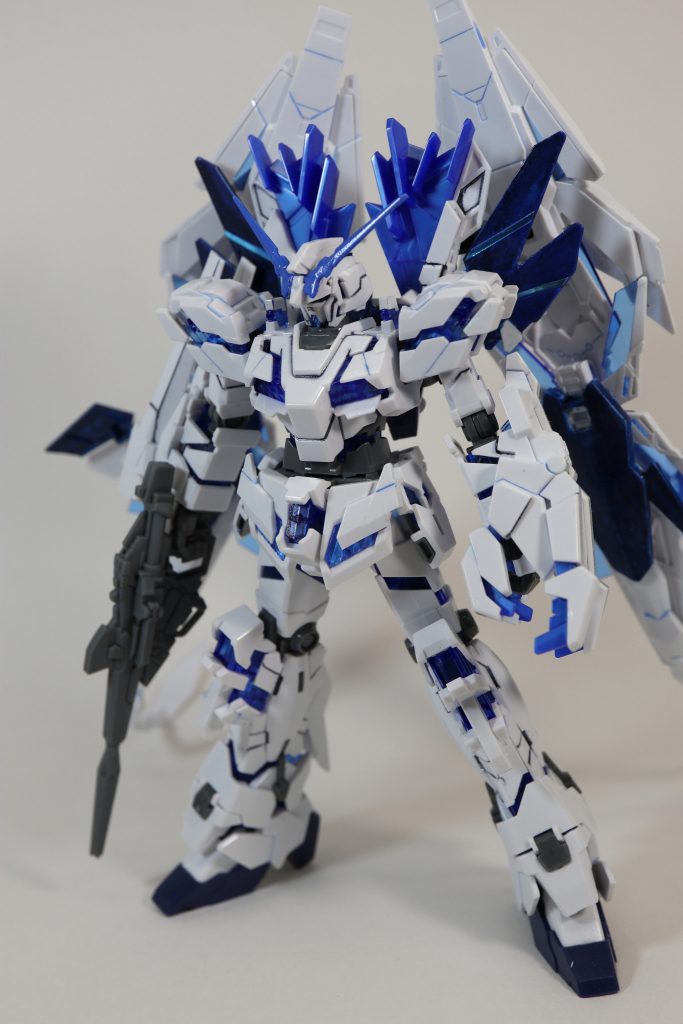 ビームマグナムを持たせたショット。
ペルフェクティビリティならハイパービームジャベリンですが、
私はユニコーンといえばコッチのイメージですね