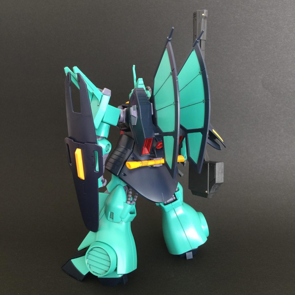 待ちに待ったディジェのHGUC化。
即購入するも都合が合わずようやく完成です。
パチ組みでこれだけの完成度は素晴らしい!
素人モデラーとしてはスミ入れするだけで
満足でございます( ^ω^ )