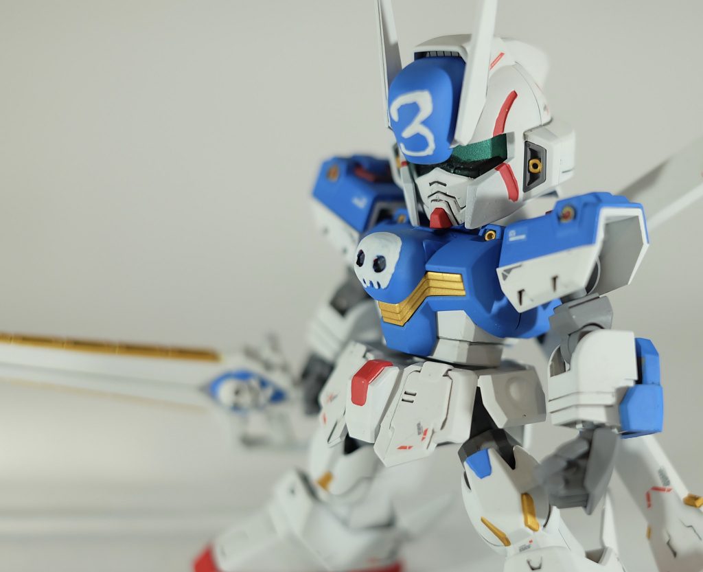 胸のドクロはスクラッチ。
頭の3は手書き。
腕ももちろんスクラッチ。