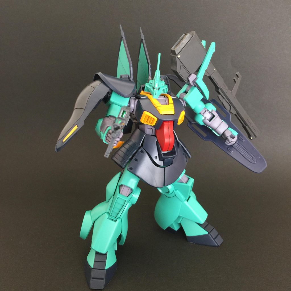 ジム2ライフルのセンサー部はラピーテープで。
同じくおでこのセンサーも貼りつけてます。