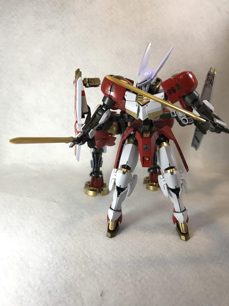 ランスに搭載されたダインスレイヴを発射後やランスを失った場合、2本のヴァルキュリア・ソードで戦う。
最後の武装である双剣を手にした時、ワルキューレはその真価を発揮する。
それは、マクギリスによる戦場での死者の選別に他なら無かった。