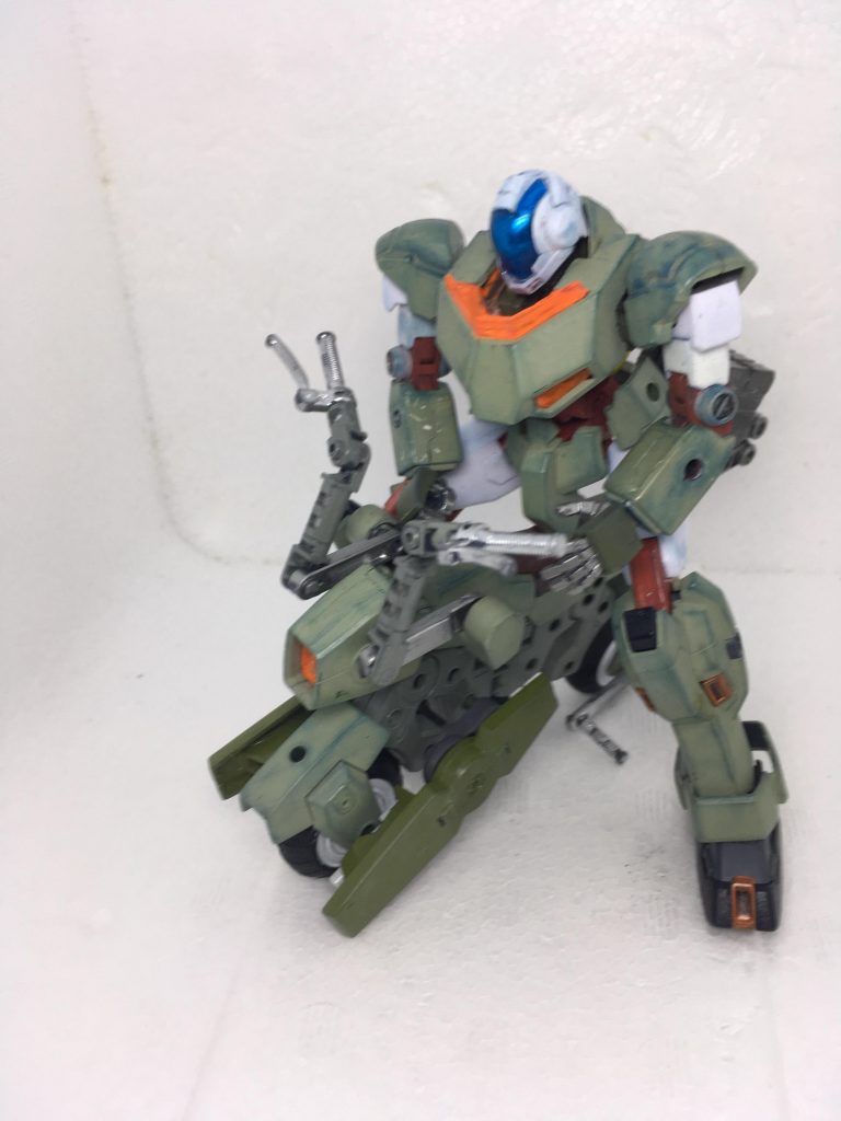 いざ乗せたら50ccくらいのサイズ…w