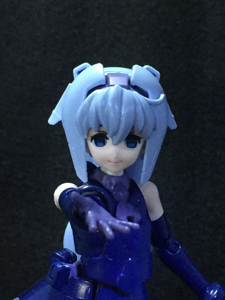 キット自体はいじらず、ほぼそのまま組んでます。ただ、肩幅は少し気になるかなぁ