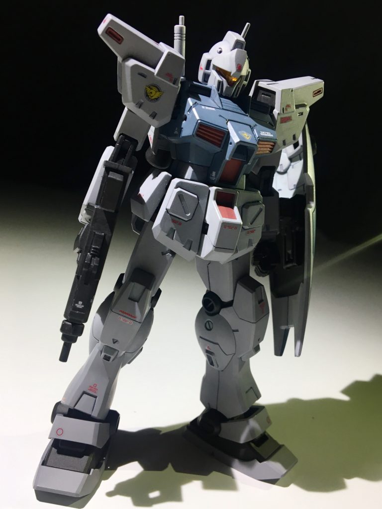 整面、ちょっと筋彫りくらいで、ほぼイジってません。