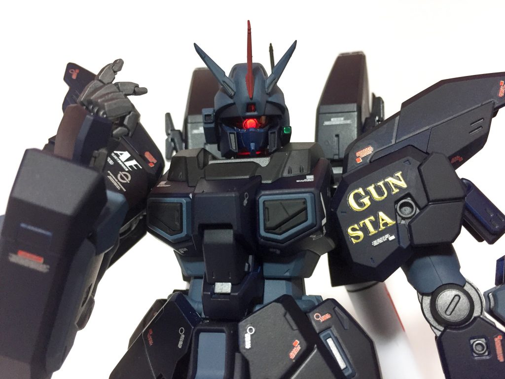 ◆ラストジャッジメント・メモリーブレイク◆
バイザー下のモノアイが妖しく光り、指を鳴らすと…