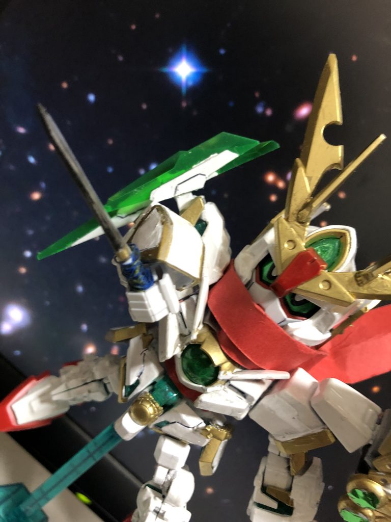 武装:GN-忍者刀 GNブレイドに対し、威力に劣るが取り回しに優れる小型の実体剣。刀の名は刹那。元々はとある花の名前を付けるつもりであったが、ダイバー仲間に話したところドン引きされたため、原作のキャラクターから名をとったとのこと。