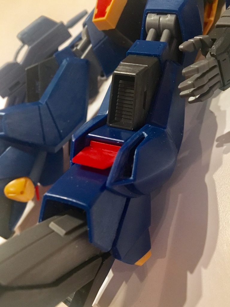 スネ部開口は、やってみてちょっと後悔w